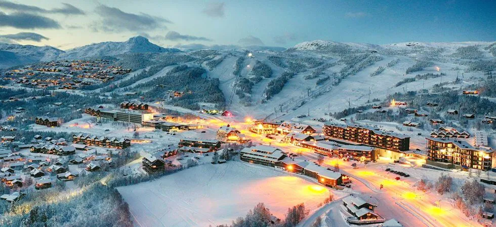 Skiferie i Beitostølen - by night