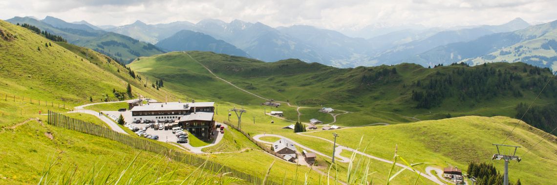 Sommerferie i Kitzbühel - udsigt fra Kitzbühel Horn med lifter